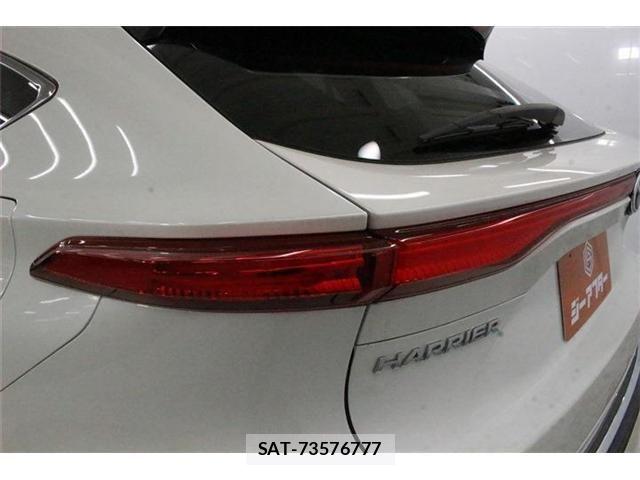 Toyota HARRIER HYBRID 2022-03 8371710-17
