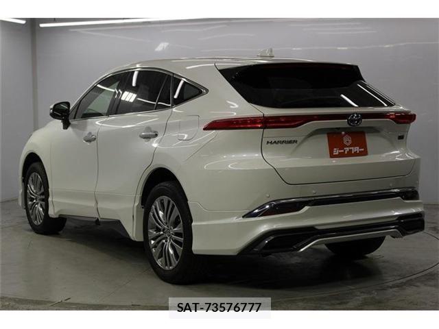 Toyota HARRIER HYBRID 2022-03 8371710-6