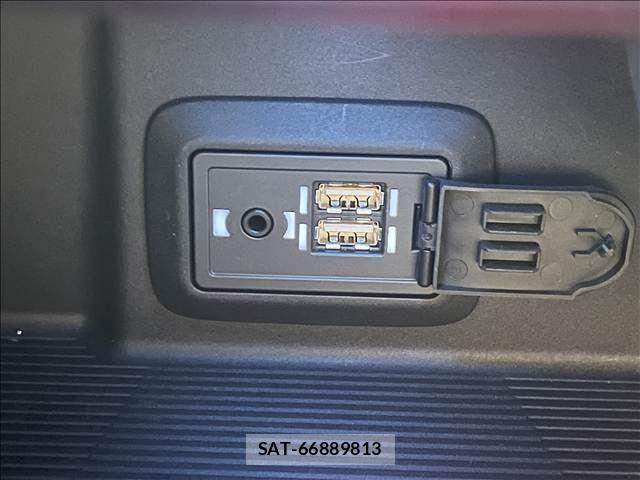 Toyota HARRIER HYBRID 2022-01 8412696-9