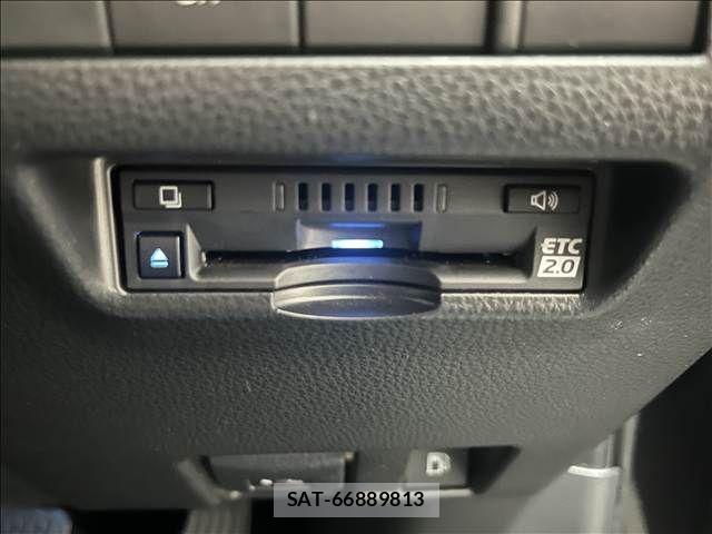 Toyota HARRIER HYBRID 2022-01 8412696-11
