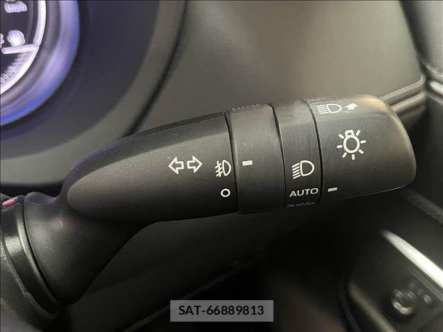 Toyota HARRIER HYBRID 2022-01 8412696-13