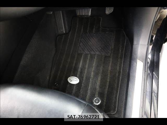 Toyota HARRIER HYBRID 2015-07 8412703-15