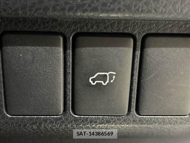 Toyota HARRIER HYBRID 2014-03 8438191-8