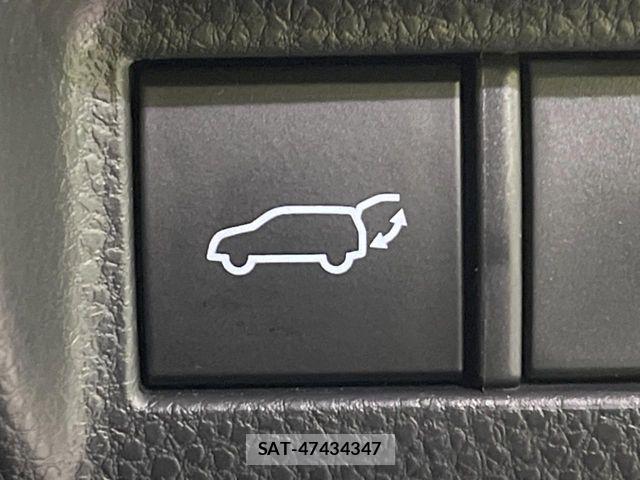 Toyota HARRIER HYBRID 2023-02 8562080-6