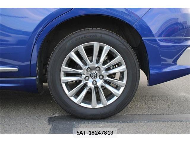 Toyota HARRIER HYBRID 2018-07 8562087-19
