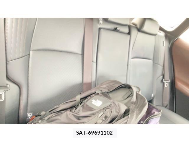 Toyota HARRIER HYBRID 2024-06 8562079-18