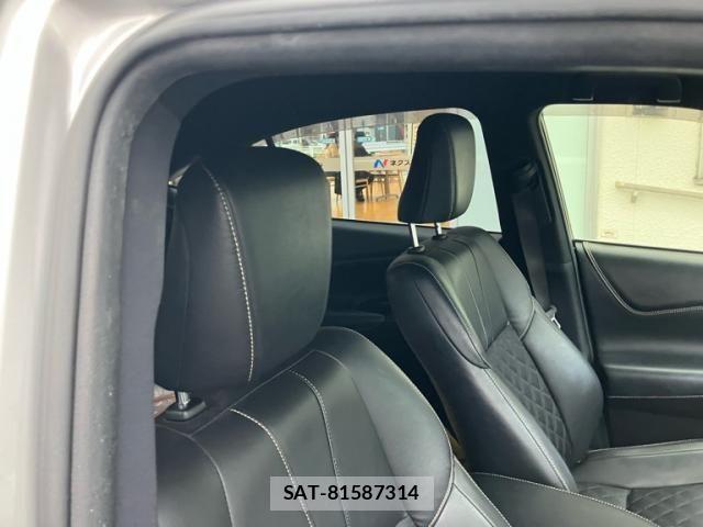 Toyota HARRIER HYBRID 2014-10 8659354-13