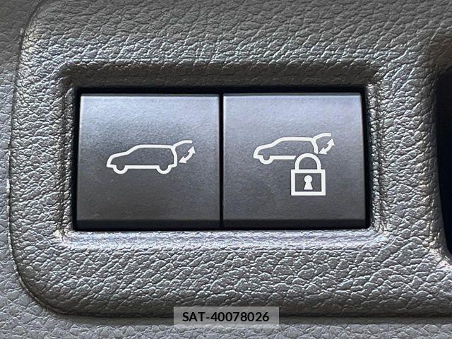Toyota HARRIER HYBRID 2021-12 8659335-7