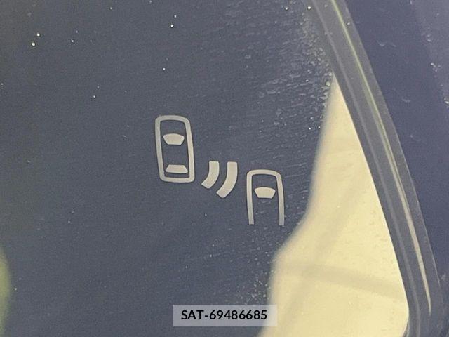 Toyota HARRIER HYBRID 2021-09 8666226-6