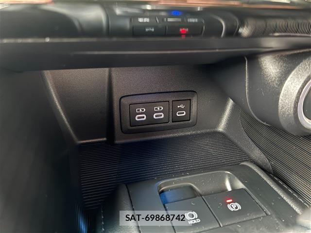 Toyota HARRIER HYBRID 2023-02 8659332-19
