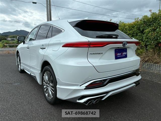 Toyota HARRIER HYBRID 2023-02 8659332-3