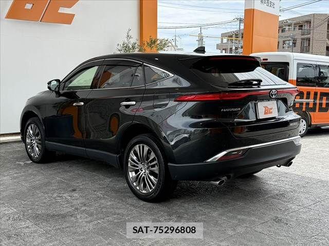 Toyota HARRIER HYBRID 2021-09 8659347-12