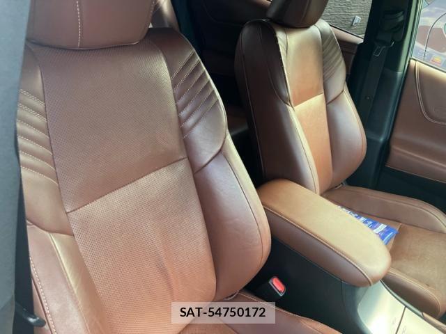 Toyota HARRIER HYBRID 2017-07 8659348-11
