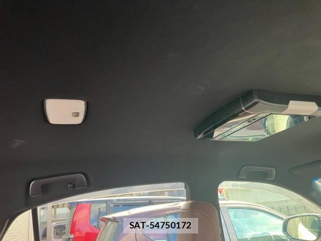 Toyota HARRIER HYBRID 2017-07 8659348-13