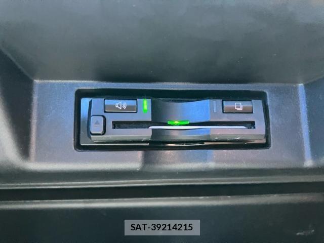 Toyota HARRIER HYBRID 2019-03 8666228-26
