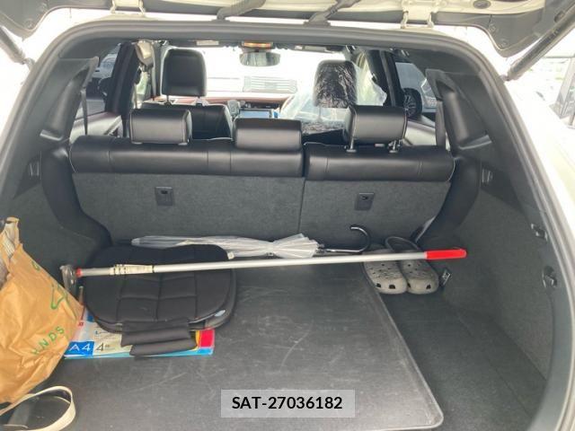 Toyota HARRIER HYBRID 2015-04 8685651-16