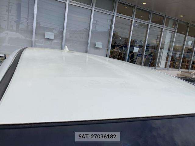 Toyota HARRIER HYBRID 2015-04 8685651-3