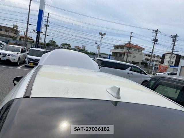 Toyota HARRIER HYBRID 2015-04 8685651-4