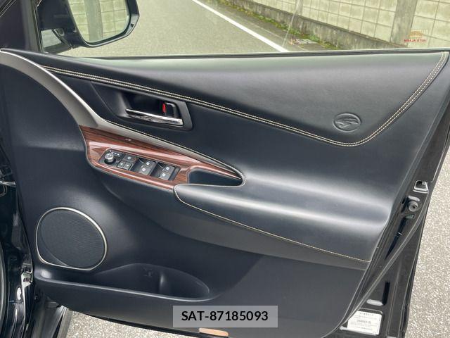 Toyota HARRIER HYBRID 2015-03 8685648-16