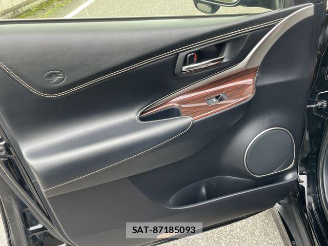 Toyota HARRIER HYBRID 2015-03 8685648-17