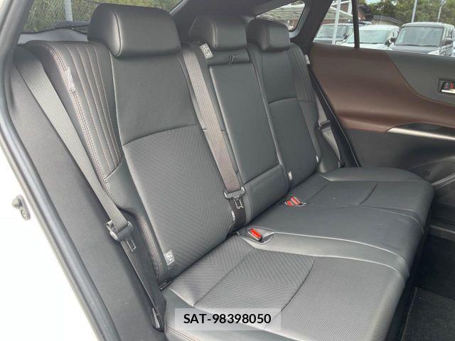 Toyota HARRIER HYBRID 2021-10 8742494-8
