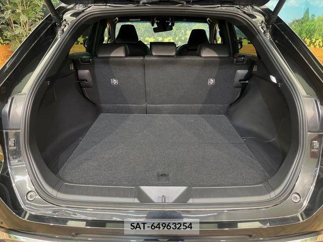 Toyota HARRIER HYBRID 2023-11 8742499-12