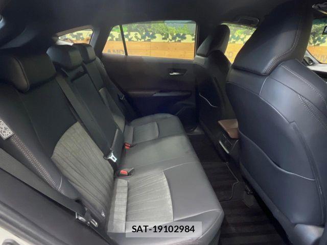 Toyota HARRIER HYBRID 2021-08 8742498-8