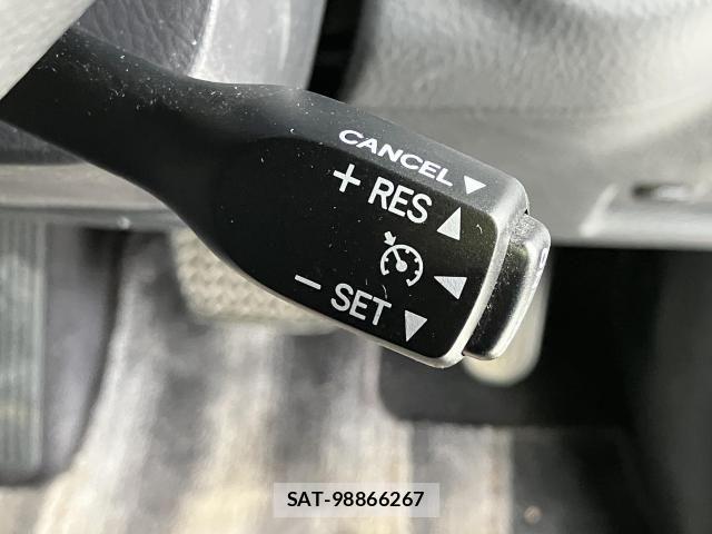 Toyota HARRIER HYBRID 2010-01 8742518-11