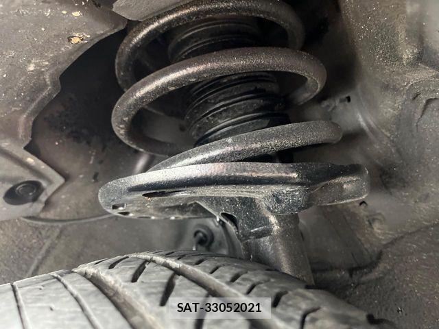 Toyota HARRIER HYBRID 2017-06 8796121-19