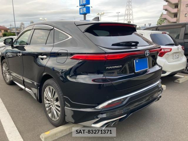 Toyota HARRIER HYBRID 2021-09 8829290-3