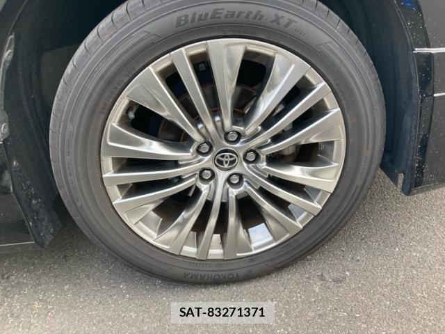 Toyota HARRIER HYBRID 2021-09 8829290-7