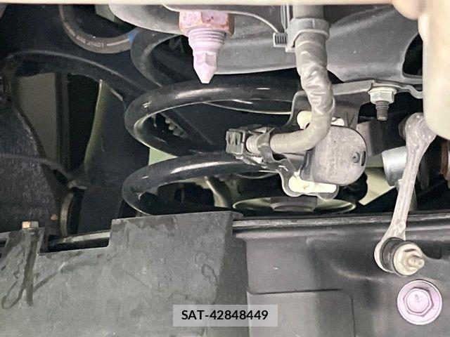 Toyota HARRIER HYBRID 2021-12 8829287-19