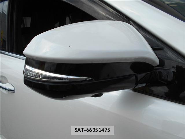 Toyota HARRIER HYBRID 2017-01 8849233-18