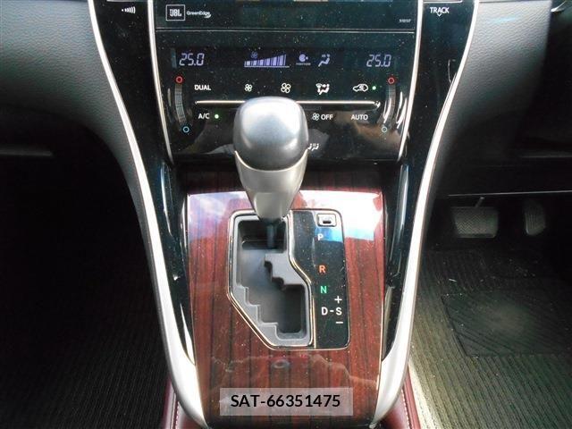 Toyota HARRIER HYBRID 2017-01 8849233-8