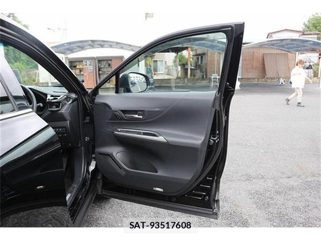 Toyota HARRIER HYBRID 2025-03 8849220-22