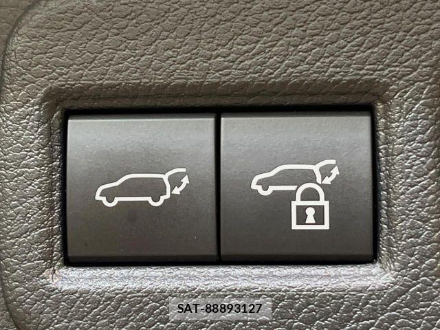 Toyota HARRIER HYBRID 2023-10 8871113-6