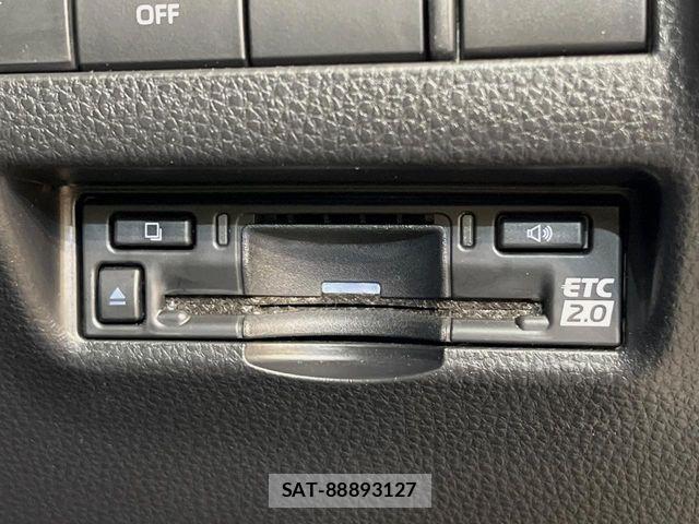 Toyota HARRIER HYBRID 2023-10 8871113-7