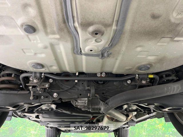 Toyota HARRIER HYBRID 2019-03 8871116-18