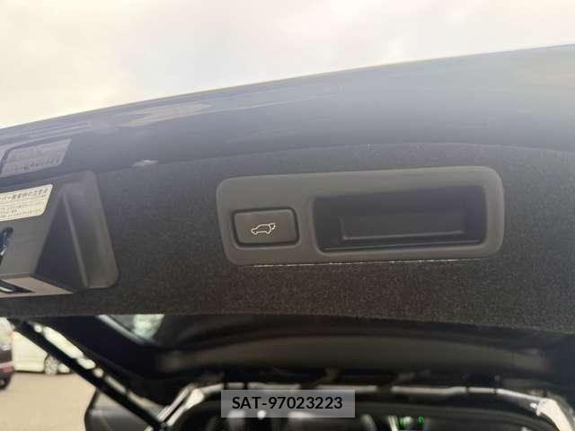 Toyota HARRIER HYBRID 2017-10 8871119-14