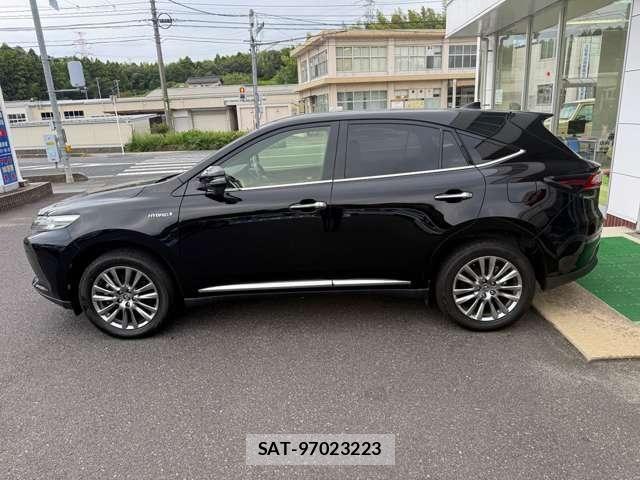 Toyota HARRIER HYBRID 2017-10 8871119-3