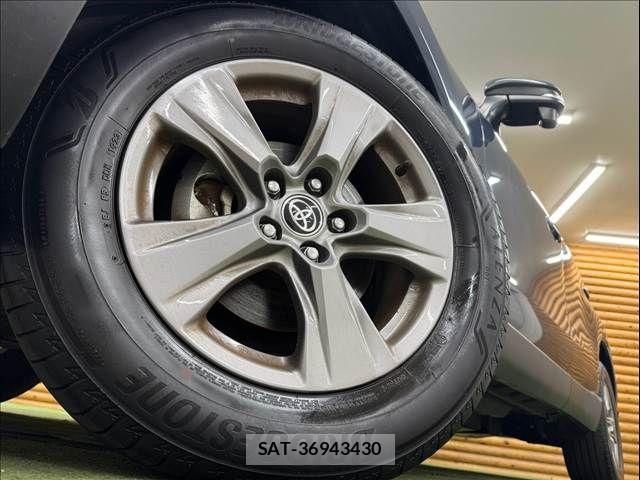 Toyota HARRIER HYBRID 2023-08 8871118-18
