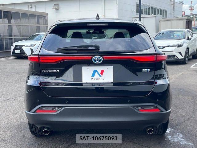 Toyota HARRIER HYBRID 2023-08 8871117-14