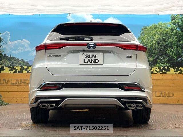 Toyota HARRIER HYBRID 2023-06 8879970-14