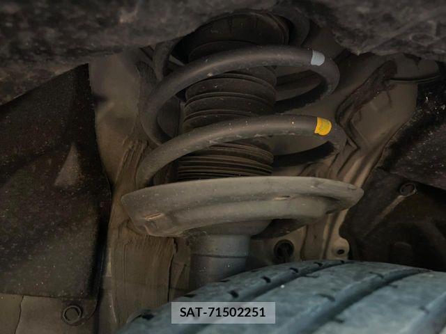 Toyota HARRIER HYBRID 2023-06 8879970-19