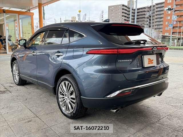 Toyota HARRIER HYBRID 2021-06 8879987-12