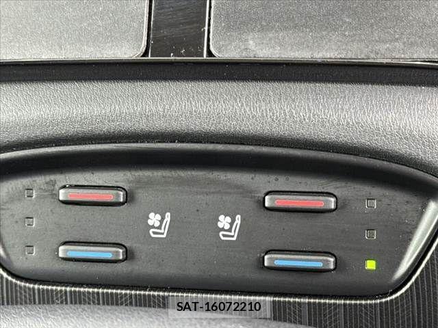 Toyota HARRIER HYBRID 2021-06 8879987-27
