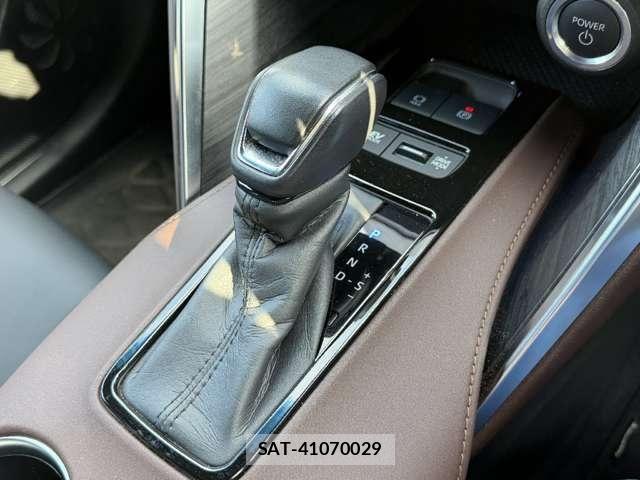 Toyota HARRIER HYBRID 2023-04 8879989-11