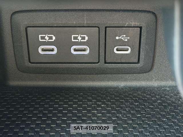 Toyota HARRIER HYBRID 2023-04 8879989-12