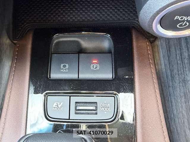 Toyota HARRIER HYBRID 2023-04 8879989-13