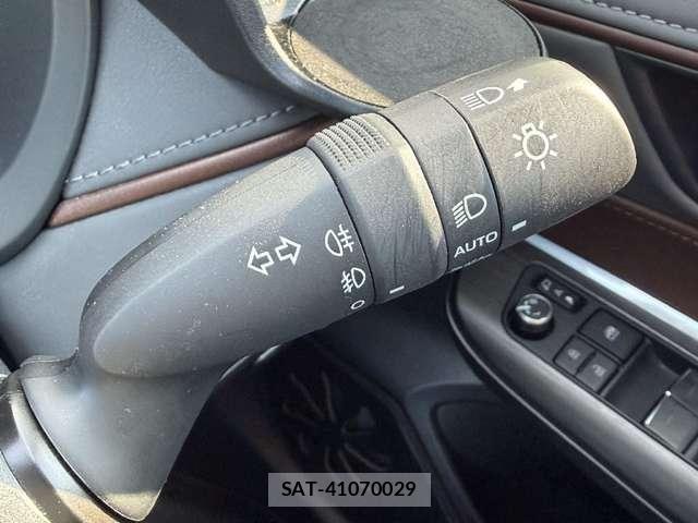 Toyota HARRIER HYBRID 2023-04 8879989-18
